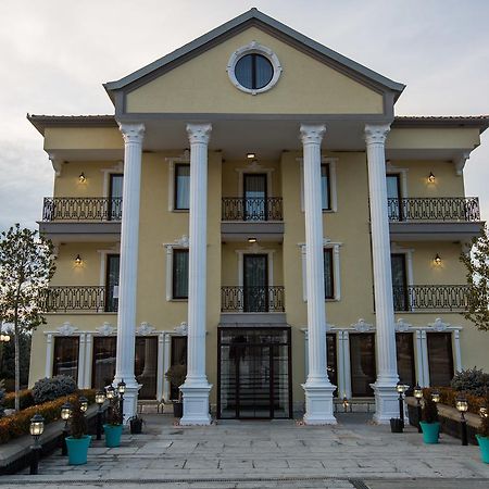 "L'Art De Vivre" Resort Korce Værelse billede
