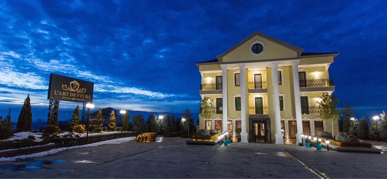 "L'Art De Vivre" Resort Korce Eksteriør billede