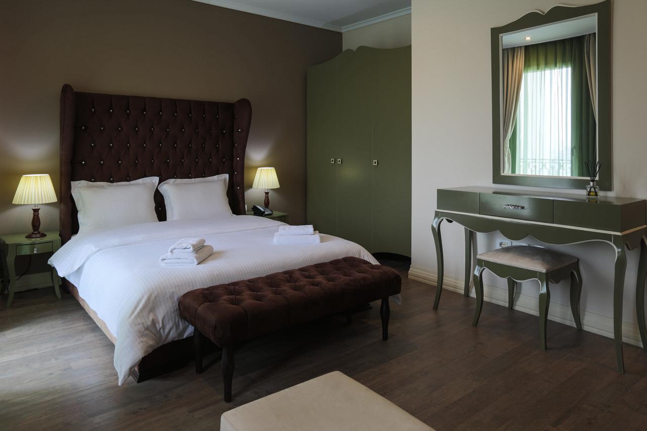 "L'Art De Vivre" Resort Korce Eksteriør billede