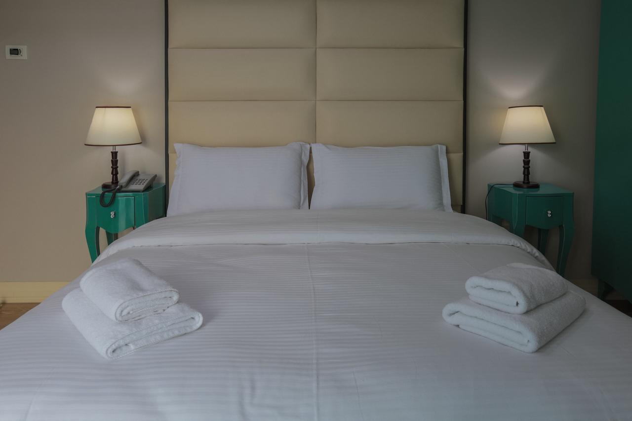 "L'Art De Vivre" Resort Korce Eksteriør billede