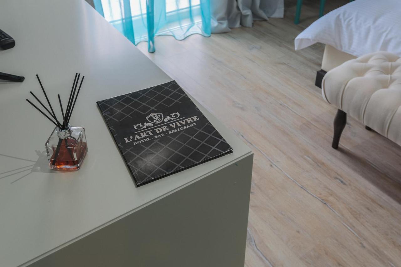 "L'Art De Vivre" Resort Korce Eksteriør billede