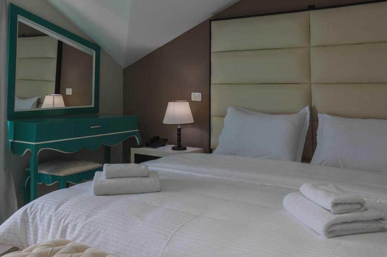 "L'Art De Vivre" Resort Korce Eksteriør billede